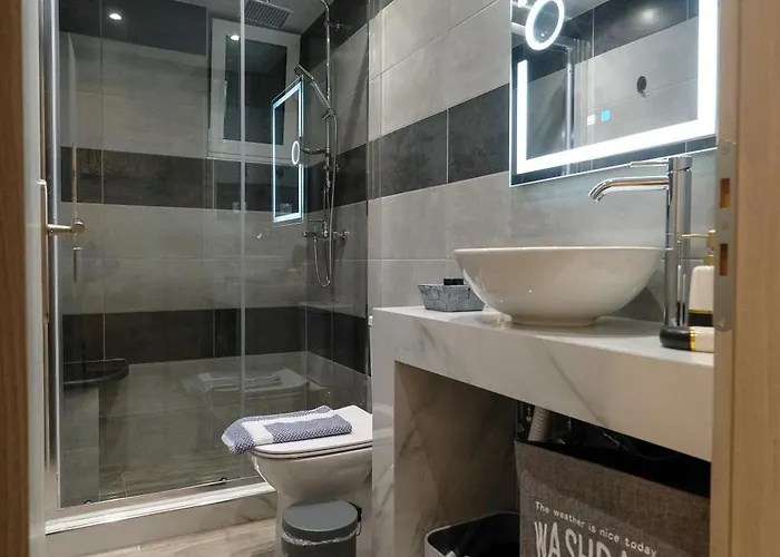 Rhodes Retreat: Modern Comfort In Serene Luxury Apartment Rhodes City