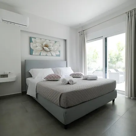 Rhodes Retreat: Modern Comfort In Serene Luxury *