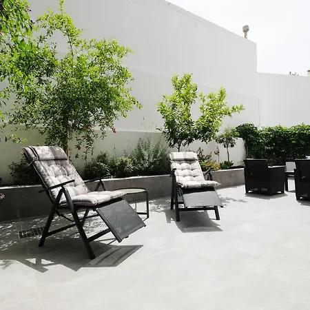 Rhodes Retreat: Modern Comfort In Serene Luxury *