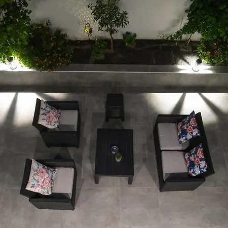 Rhodes Retreat: Modern Comfort In Serene Luxury Apartman Rhodes City