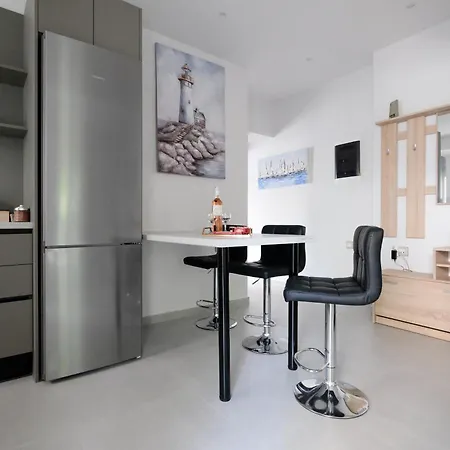 Rhodes Retreat: Modern Comfort In Serene Luxury * Rhodes City