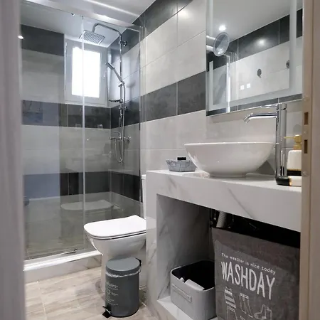 Rhodes Retreat: Modern Comfort In Serene Luxury *