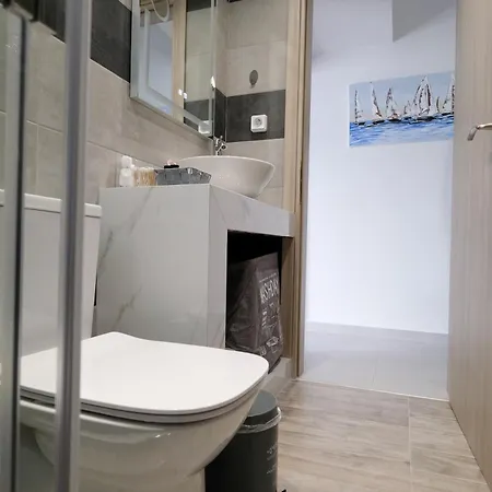 아파트 Rhodes Retreat: Modern Comfort In Serene Luxury Rhodes City