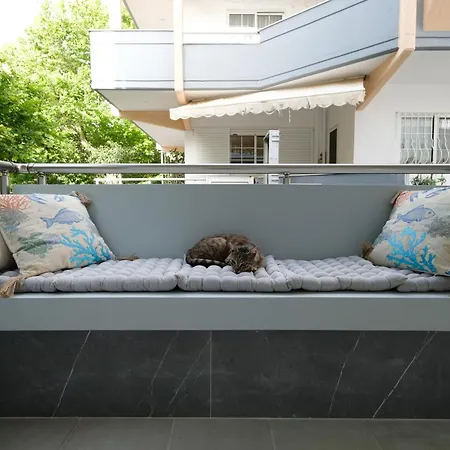 Lejlighed Rhodes Retreat: Modern Comfort In Serene Luxury Rhodes City