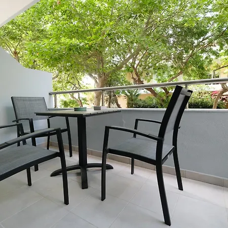 Rhodes Retreat: Modern Comfort In Serene Luxury Lejlighed Rhodes City