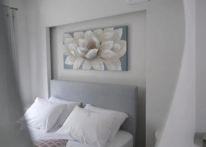 Rhodes Retreat: Modern Comfort In Serene Luxury Apartmán *