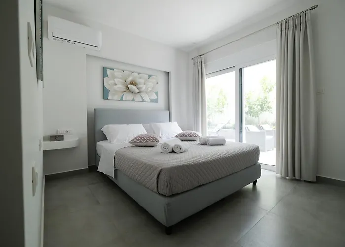 Rhodes Retreat: Modern Comfort In Serene Luxury *