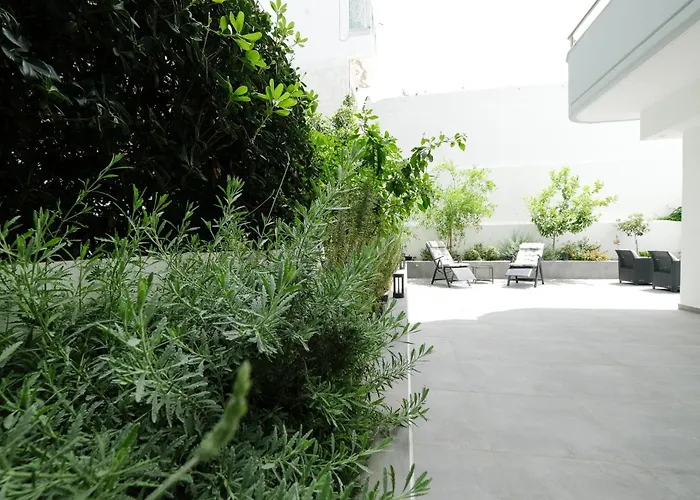 アパート Rhodes Retreat: Modern Comfort In Serene Luxury