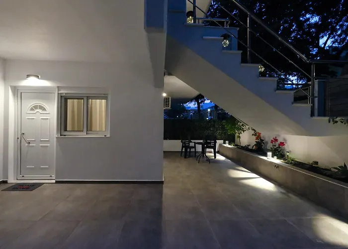 Apartman Rhodes Retreat: Modern Comfort In Serene Luxury *