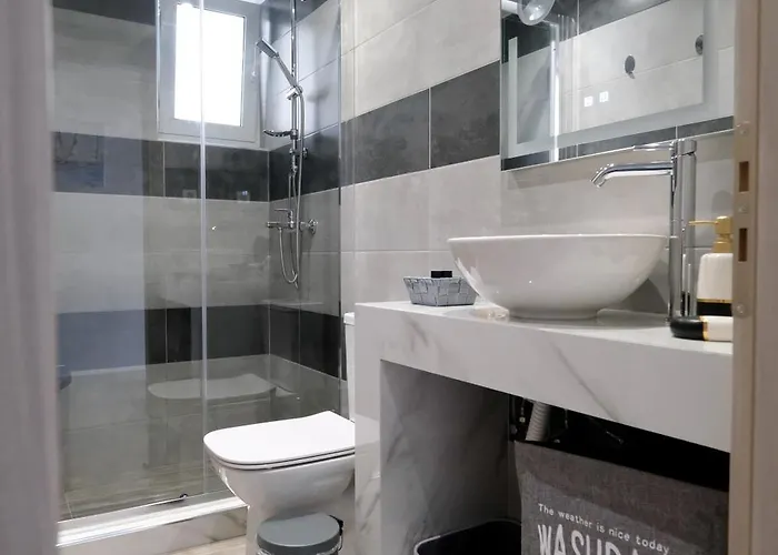 Rhodes Retreat: Modern Comfort In Serene Luxury *