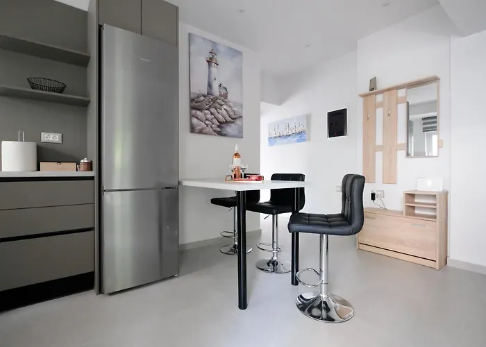 Rhodes Retreat: Modern Comfort In Serene Luxury * Rhodes City