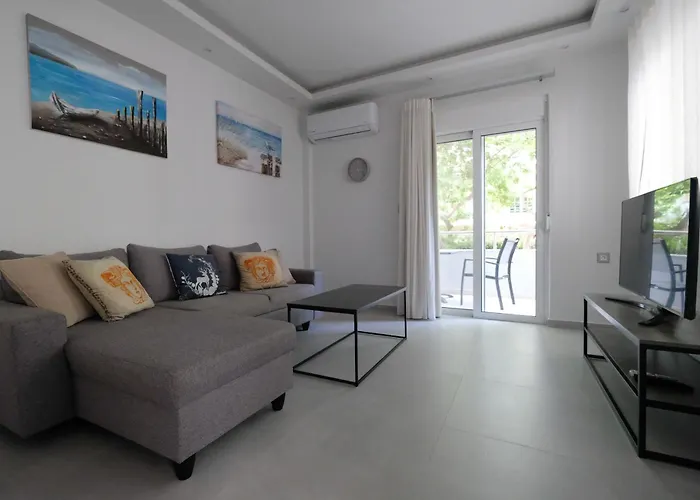 Rhodes Retreat: Modern Comfort In Serene Luxury